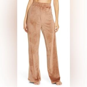 SKIMS Velour Pants L
